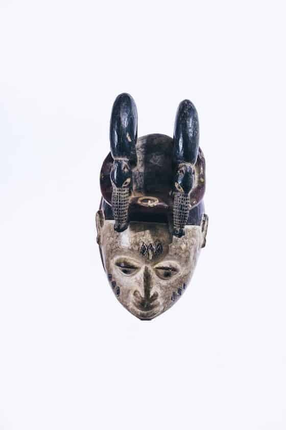 Face Sculpture - Image 1